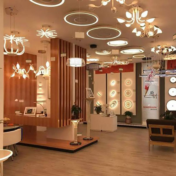 lighting-store-mirror